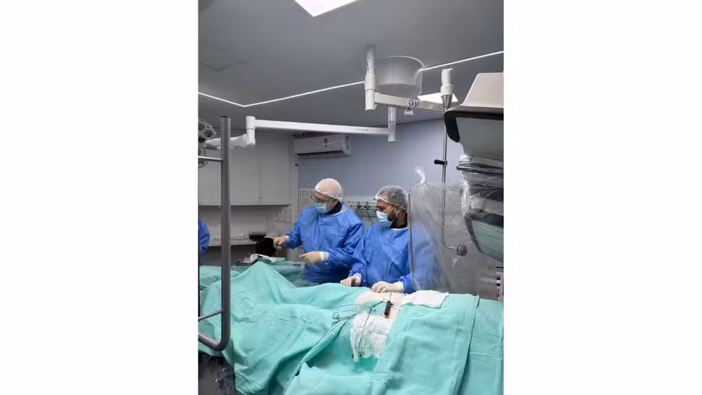 TAVI — troca valvar aórtica percutânea, realizada na sala de hemodinâmica do Hospital Vaz Monteiro